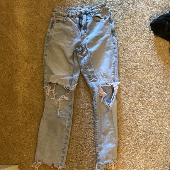 Mom jeans from garage - Picture 2 of 3